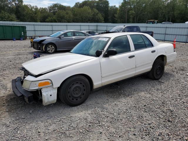 2003 Ford Crown Victoria 