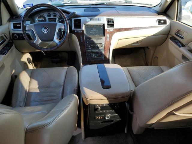 2010 Cadillac Escalade - Image 8