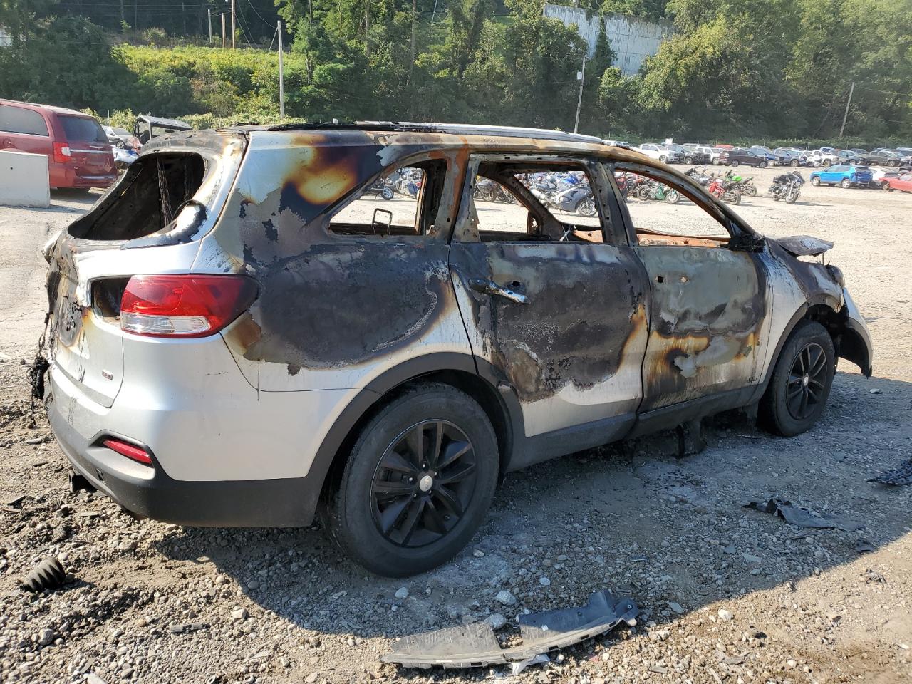 Lot #2206641914 2017 KIA SORENTO LX