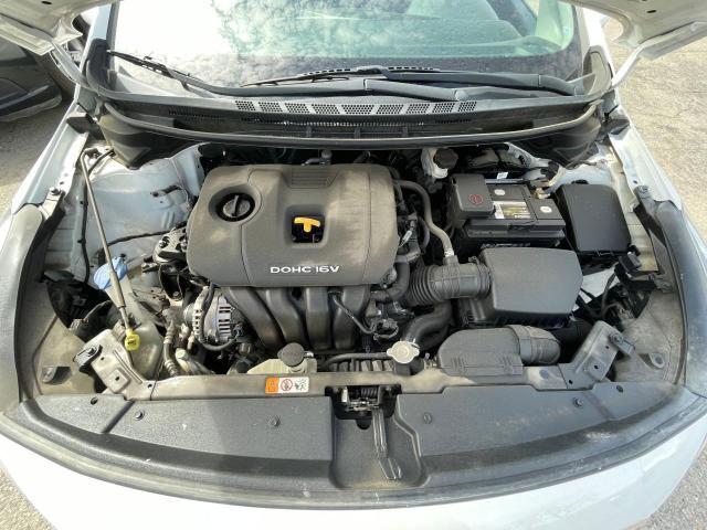 3KPFK4A71JE218111 KIA FORTE LX