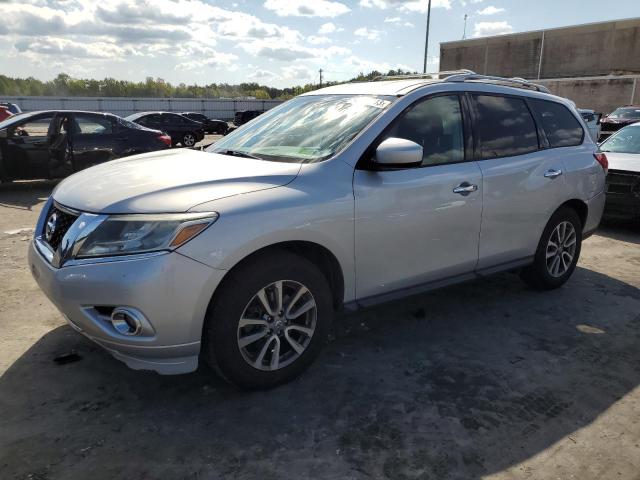 2016 Nissan Pathfinder S