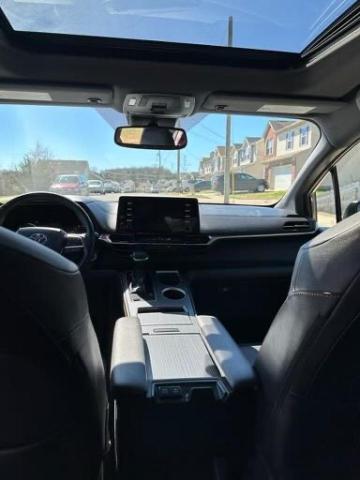 2021 TOYOTA SIENNA XSE - 5TDXRKECXMS002375