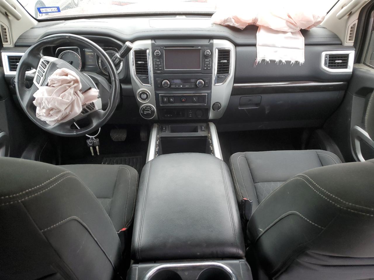 1N6BA1F46HN519068 NISSAN TITAN 2017