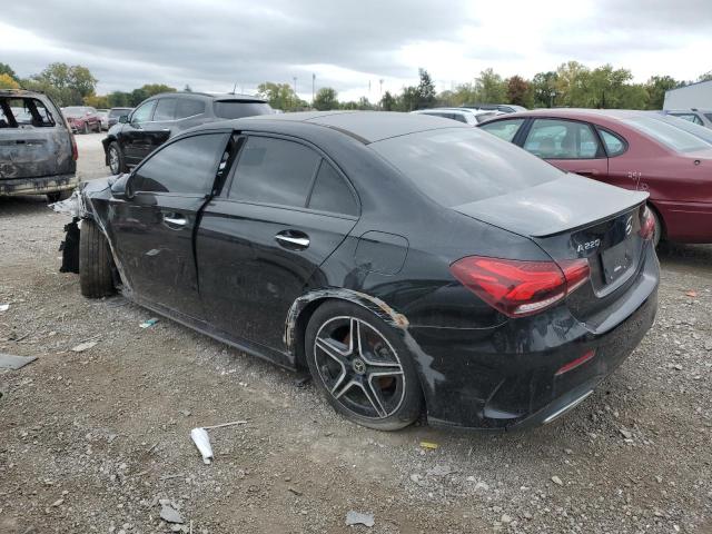 W1K3G4FB0MJ258114 Mercedes-Benz A 220 4matic