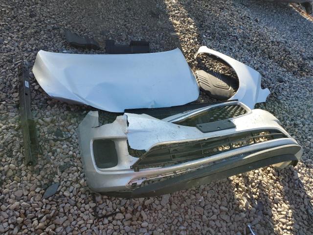 KNDMB5C15G6092436 KIA SEDONA LX