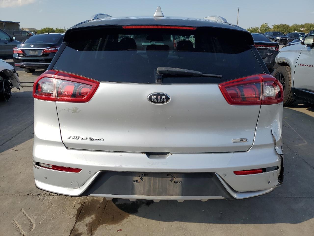 2018 Kia Niro Touring vin: KNDCE3LC2J5164540