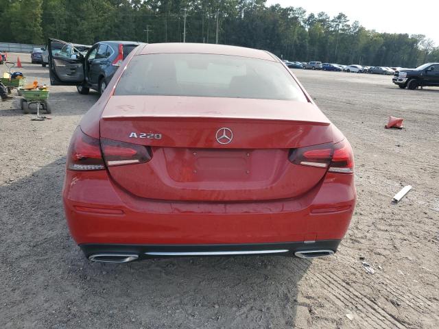 WDD3G4EB6KW020771 Mercedes-Benz A 220