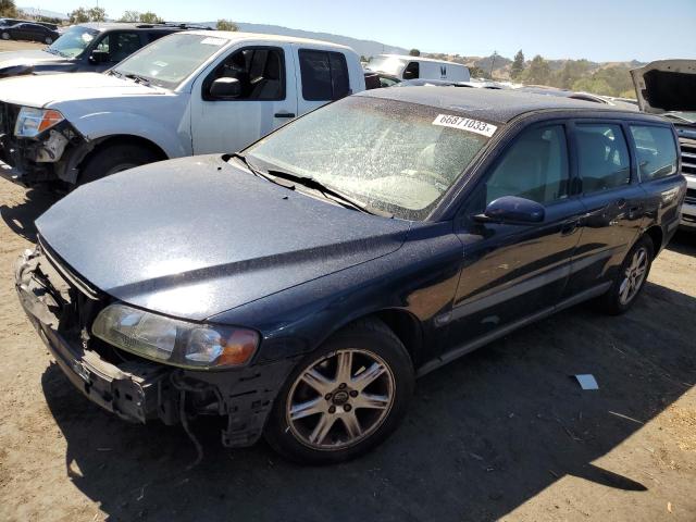 2004 Volvo V70 