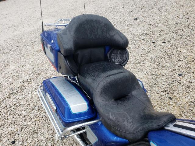 2010 HARLEY-DAVIDSON FLHTCU 1HD1FC413AB623592
