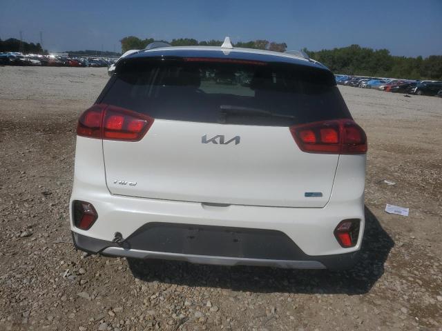 KNDCB3LC9N5548961 KIA NIRO LX
