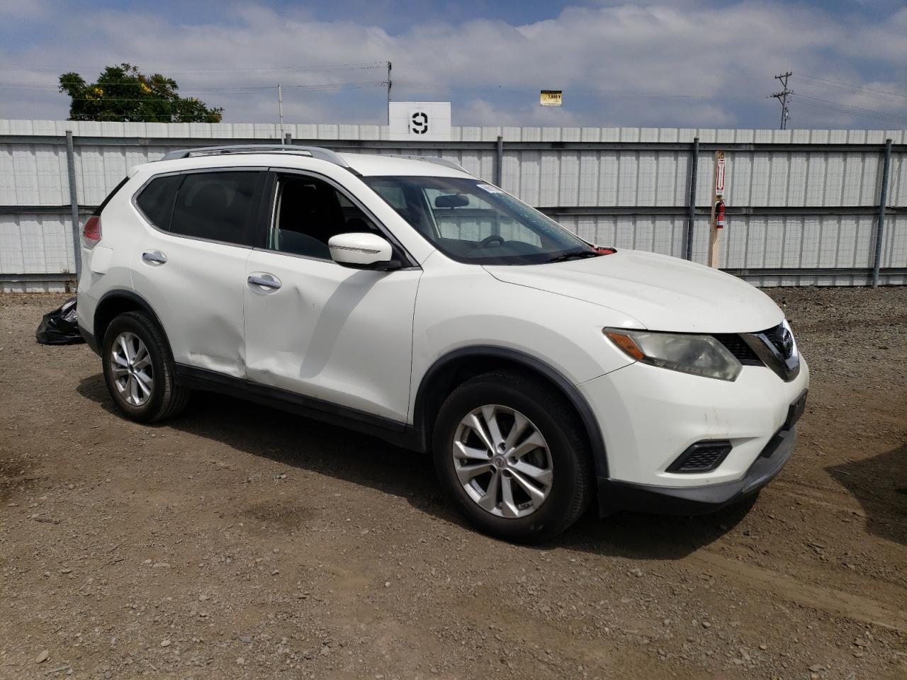 Lot #3034530764 2015 NISSAN ROGUE S