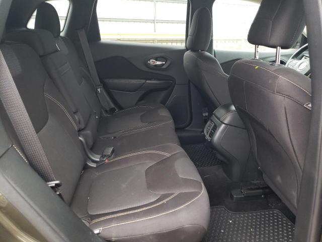 1C4PJMCS8FW588753 Jeep Cherokee Latitude