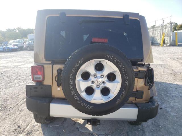 1C4BJWEG9FL685623 Jeep Wrangler Unlimited Sahara