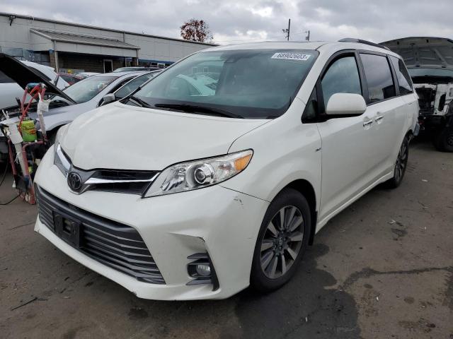 2018 Toyota Sienna XLE