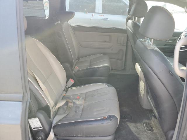 KNDMB5C18H6330913 KIA SEDONA LX