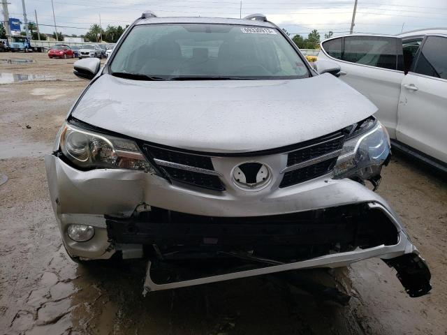 JTMRFREV9FD138796 Toyota Rav4 Xle