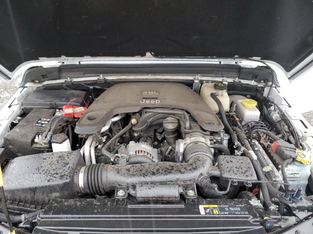 1C4HJXEG7JW289780 Jeep Wrangler Unlimited Sahara