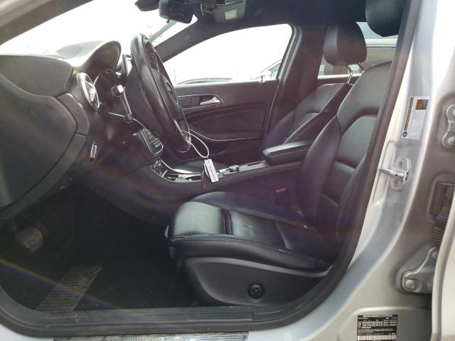 WDCTG4EB2HJ339613 Mercedes-Benz GLA 250