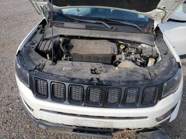 3C4NJCBB1JT300315 Jeep Compass Latitude