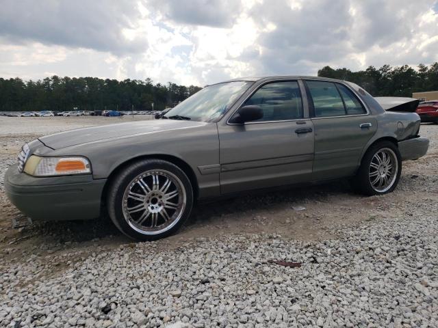 2004 Ford Crown Victoria 