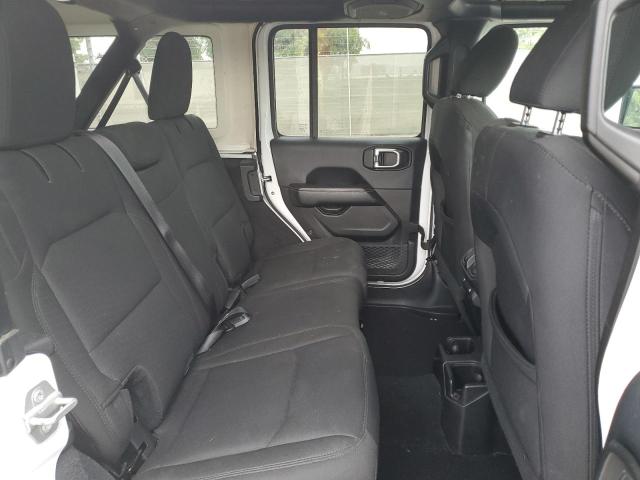 1C4HJXEN3KW535790 Jeep Wrangler Unlimited Sahara