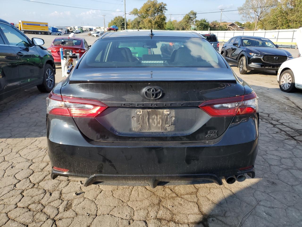 4T1G11BK1MU038296 Toyota Camry SE 6