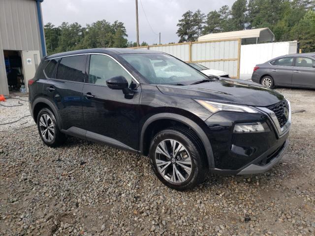 5N1AT3BA4MC739701 Nissan Rogue SV 4