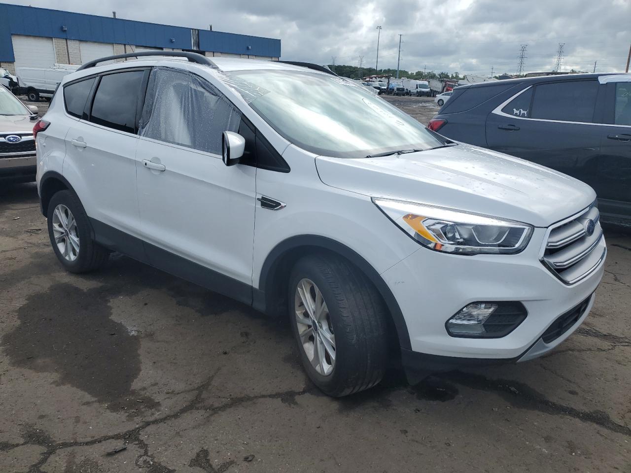 1FMCU9HD7KUC24015 FORD ESCAPE 2019