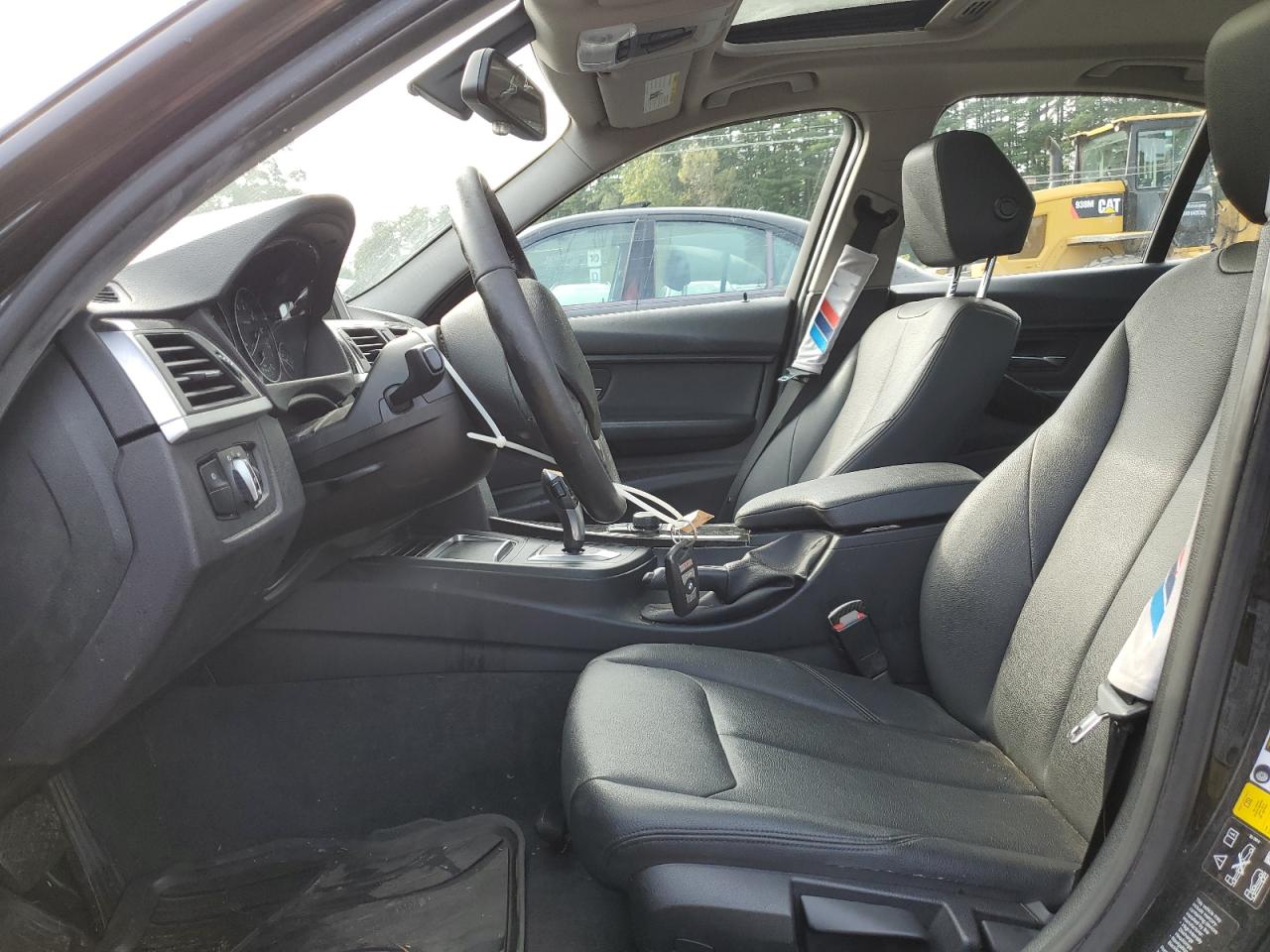 WBA8E5G51GNU20752 2016 BMW 320 Xi