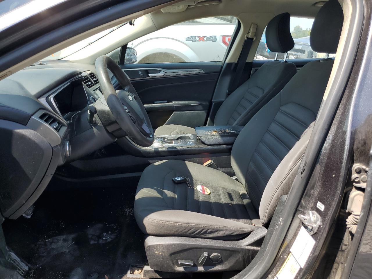 3FA6P0LU8HR297282 FORD FUSION 2017