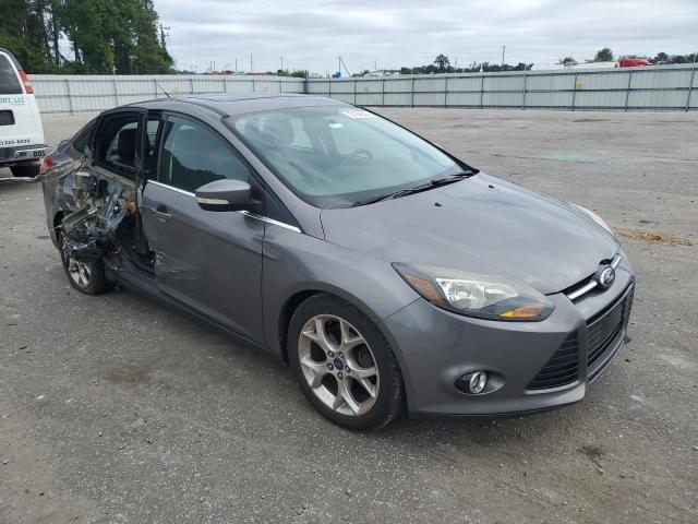 1FADP3J27EL141707 Ford Focus Titanium
