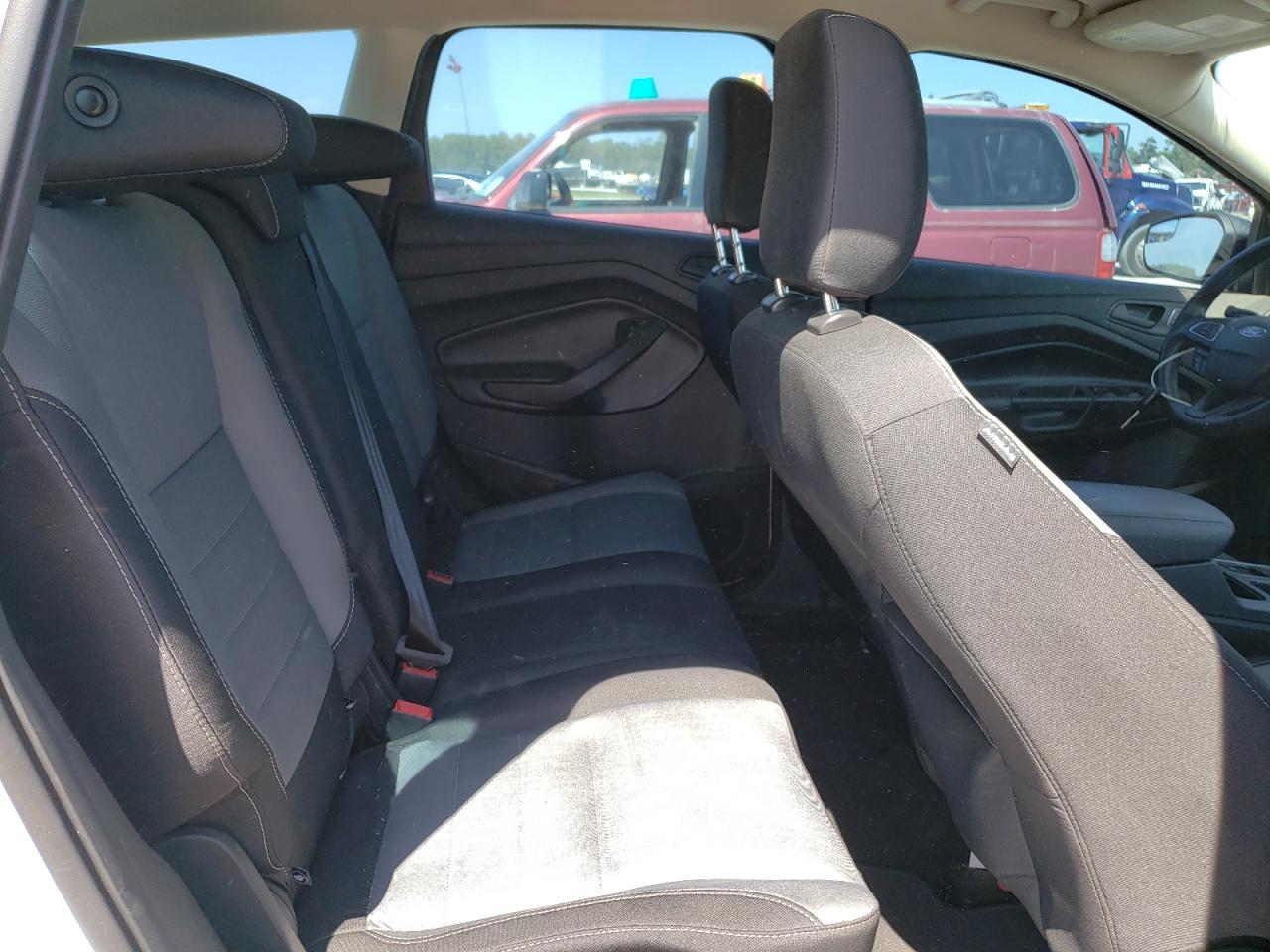 1FMCU0F75KUB01421 FORD ESCAPE 2019