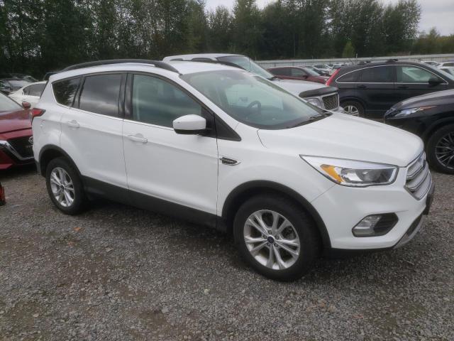 1FMCU9GD2JUD22577 Ford ESCAPE SE