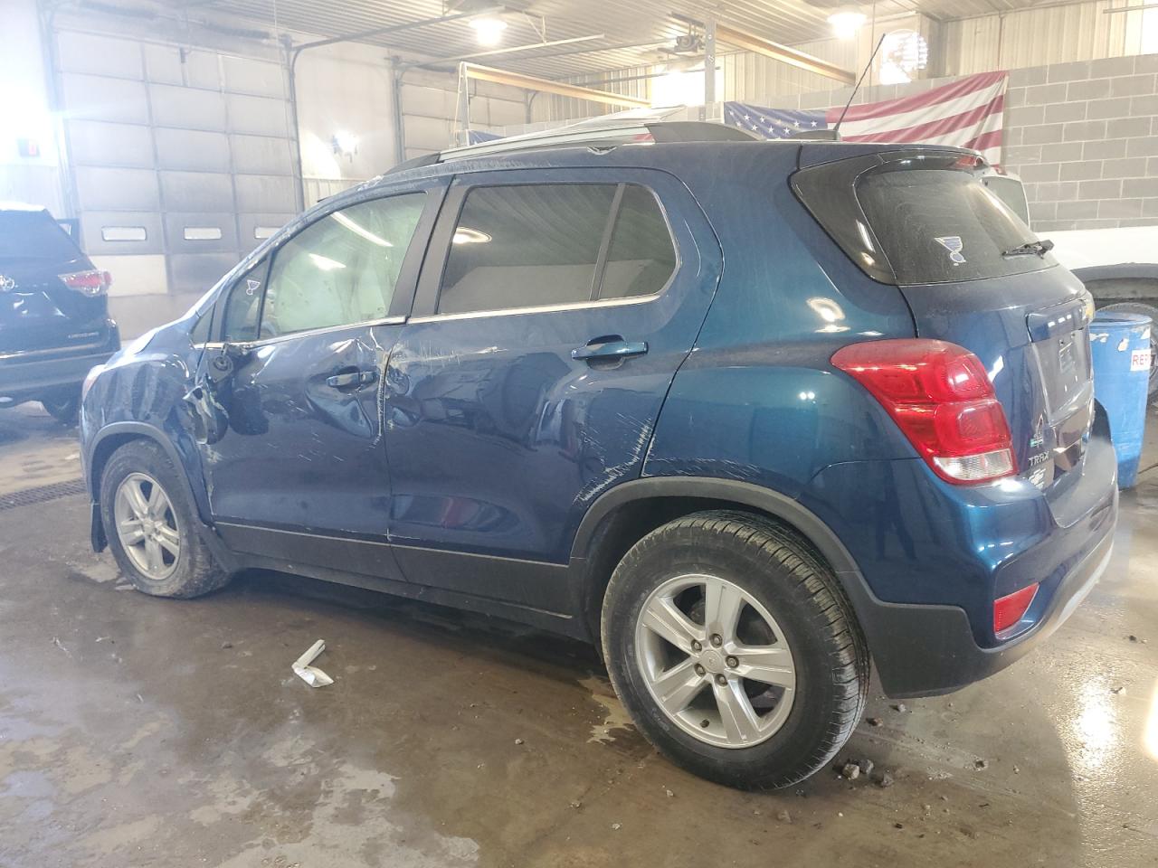 3GNCJLSB2KL365190 Chevrolet Trax 1LT 2