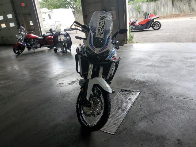 2021 HONDA CRF1100 A JH2SD101XMK100247