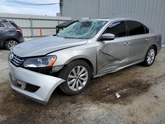 2012 Volkswagen Passat SEL