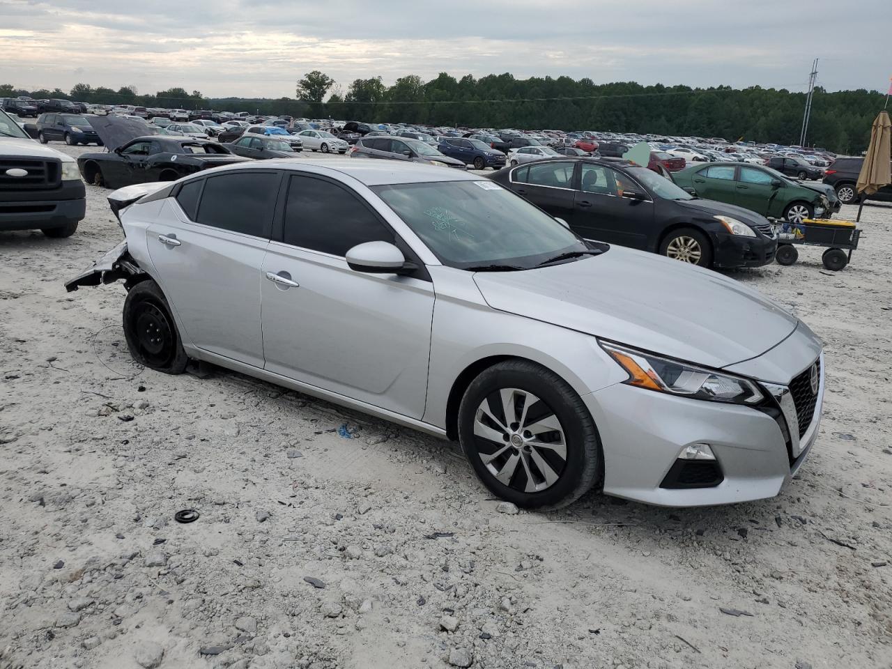 1N4BL4BV2LC243446 Nissan Altima S 4