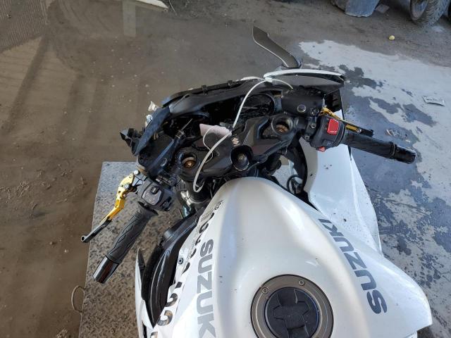 2022 SUZUKI GSX1300 RR - JS1EJ11B4N7101365