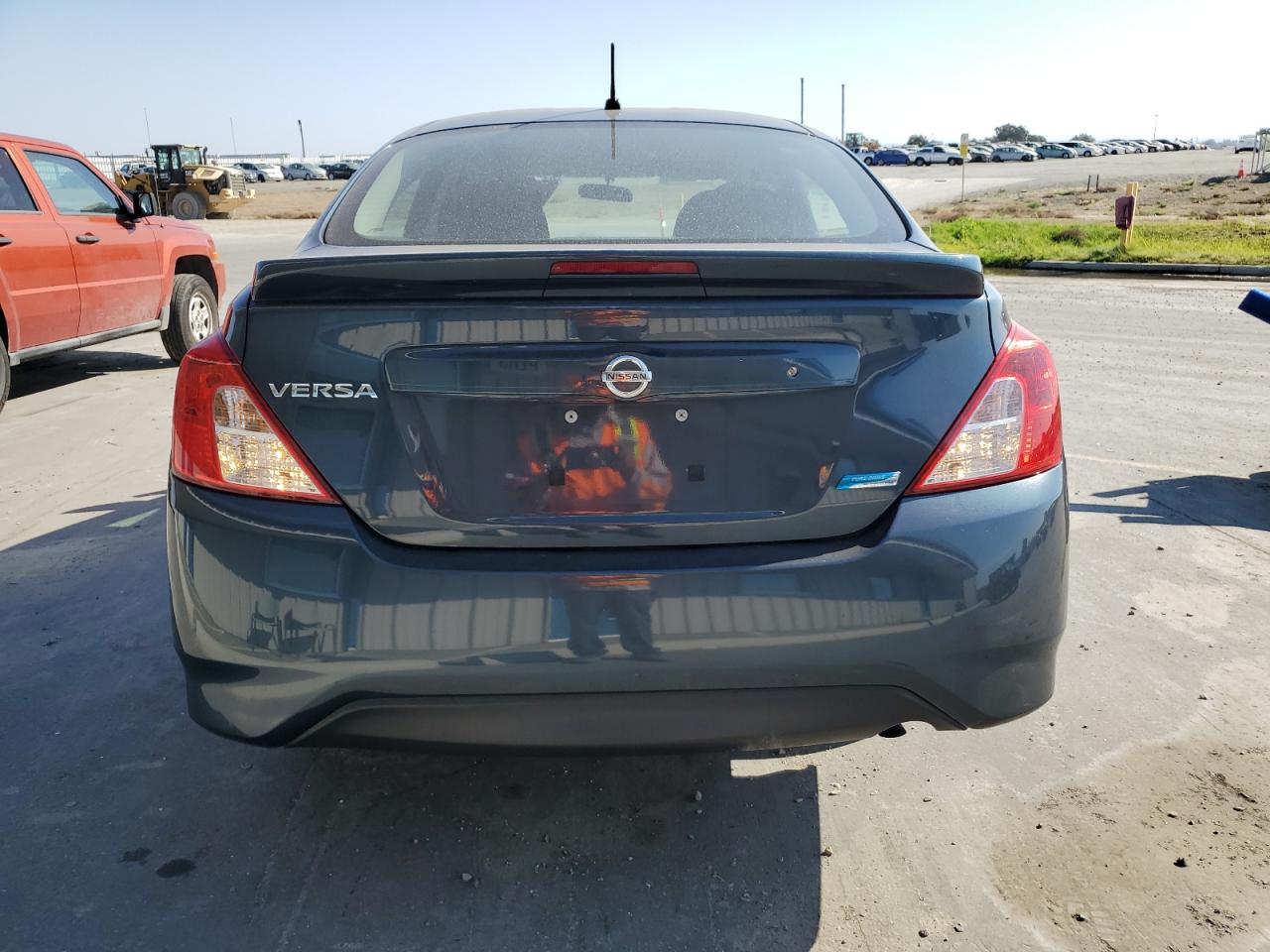 3N1CN7AP7GL887065 NISSAN VERSA 2016