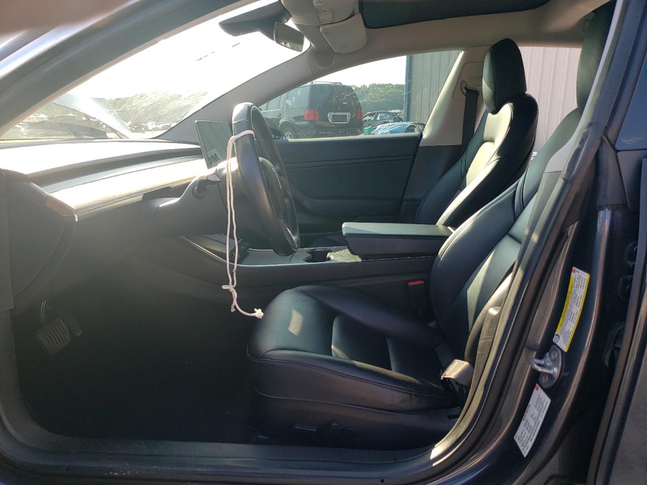 5YJ3E1EA7JF037541 2018 Tesla Model 3