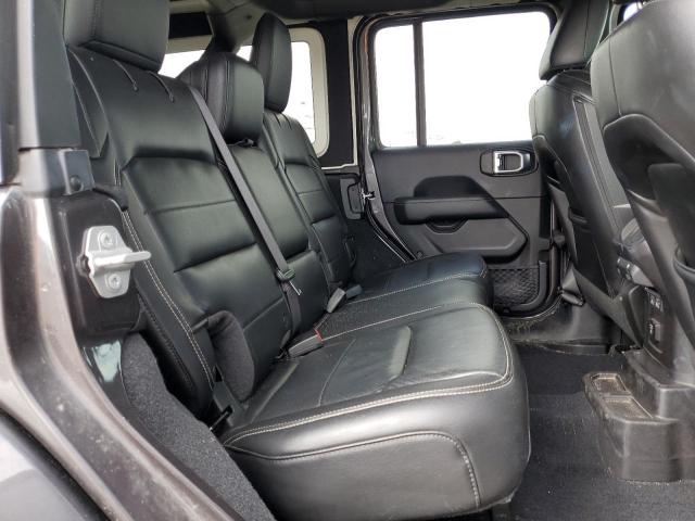 1C4HJXEN9JW202413 Jeep Wrangler Unlimited Sahara