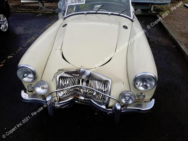 HDR4362508 Auction: COPART UK Lot: 64757953 Location: WHITBURN HDR4362508 MG MGB 1959 CREAM Photo 7