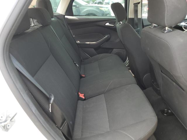 1FADP3K24JL240199 Ford FOCUS SE