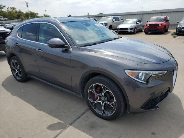 ZASPAKBNXK7C50525 Alfa Romeo Stelvio TI 4