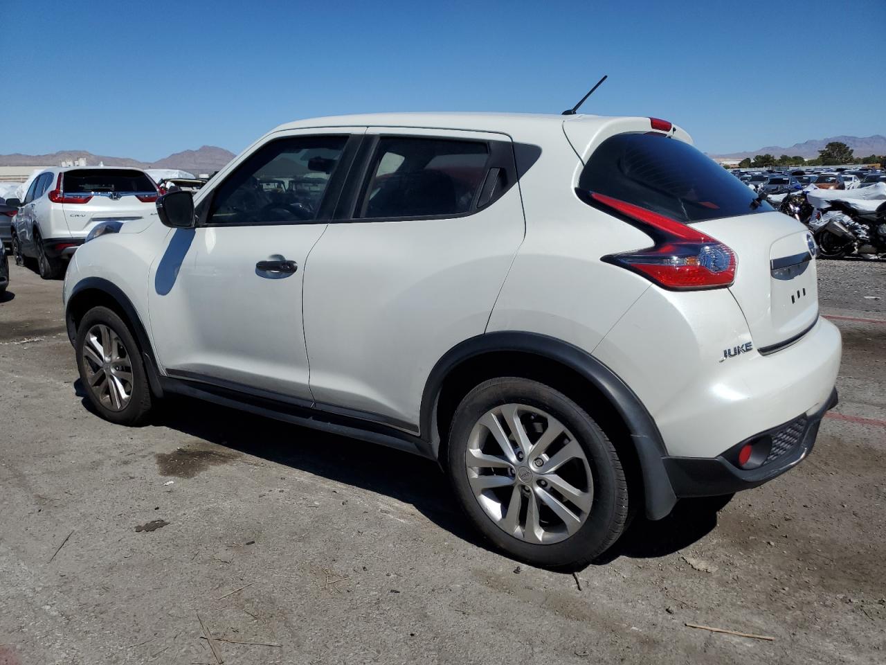 2015 Nissan Juke S vin: JN8AF5MV4FT566230