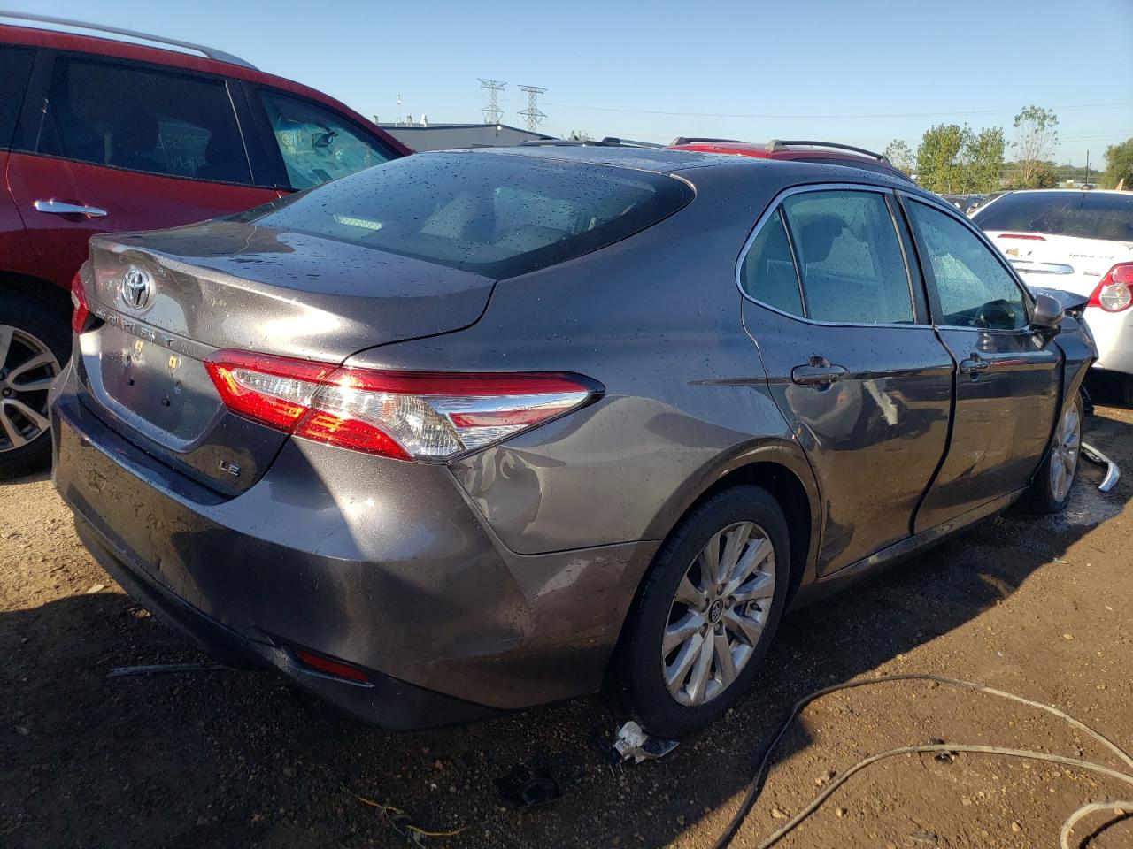 4T1B11HK1JU143157 TOYOTA CAMRY 2018
