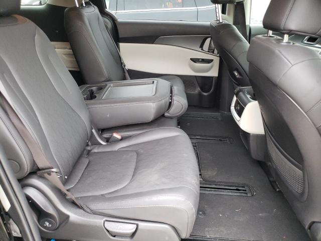 KNDNB4H38P6235114 KIA Carnival Lx