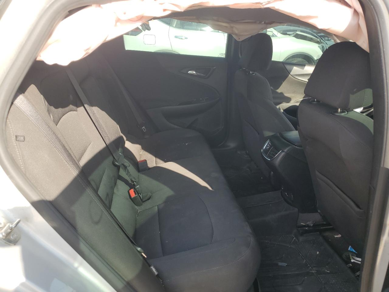 1G1ZD5ST2JF282083 CHEVROLET MALIBU 2018