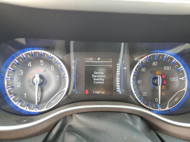 2C4RC1CG2NR203546 Chrysler Voyager Lx