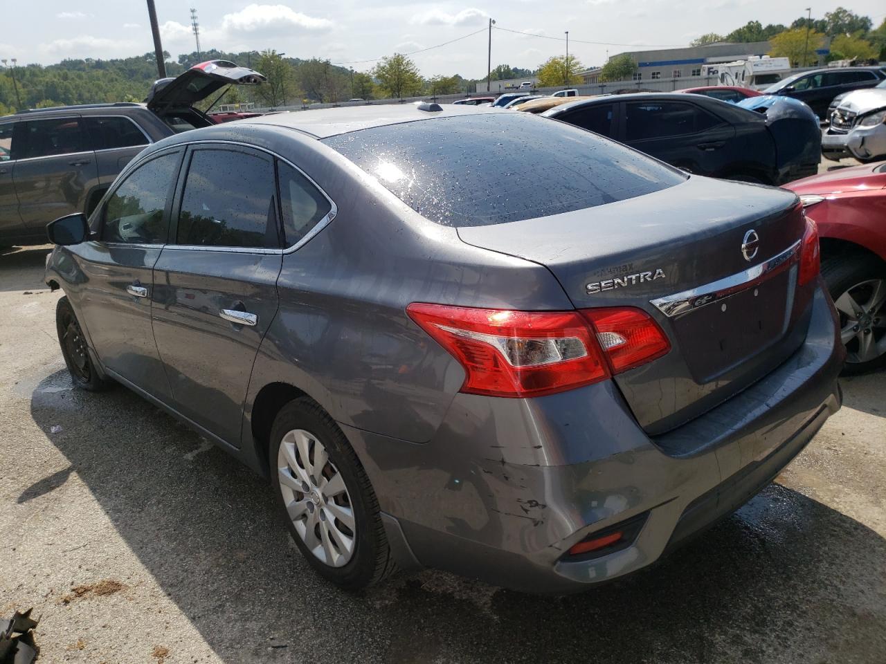 2016 Nissan Sentra S vin: 3N1AB7APXGL669105